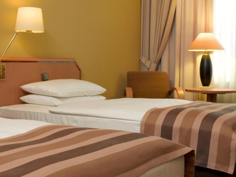 Hotel Leonardo Royal Königsallee 4*
